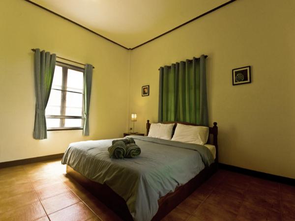 Krathom Khaolak Resort : photo 4 de la chambre villa