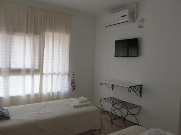 Faro del Parque : photo 6 de la chambre chambre lits jumeaux avec salle de bains