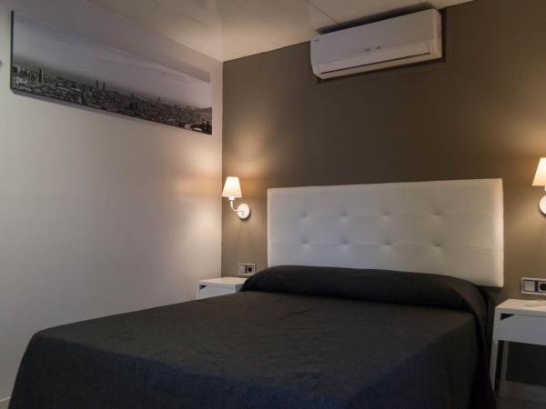 Hostal Sant Pau : photo 1 de la chambre chambre deluxe