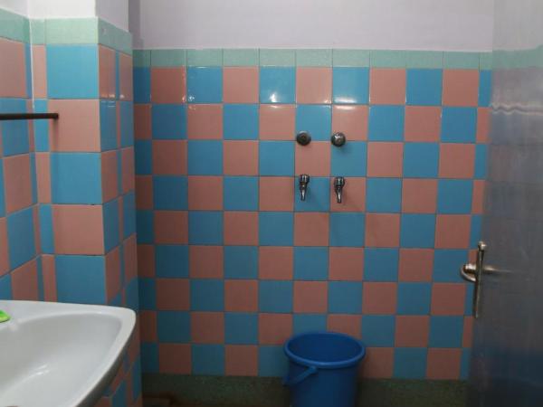 Hotel Ramnivas : photo 6 de la chambre standard triple room with air cooler