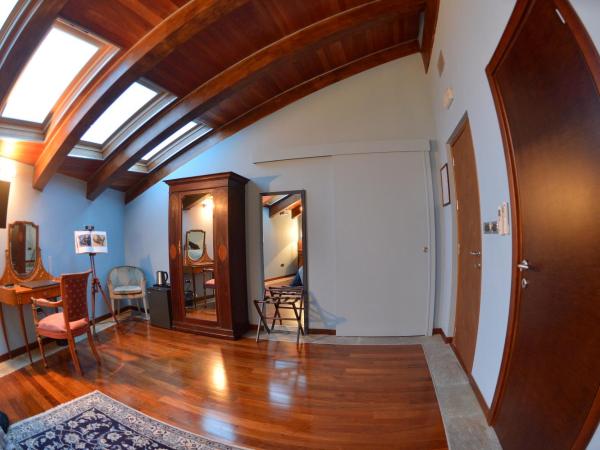 Hotel Dei Pittori : photo 1 de la chambre chambre double supérieure