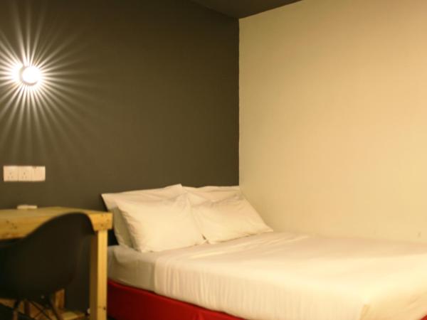 Revopackers Beds and Bunks : photo 5 de la chambre chambre standard lit queen-size