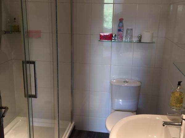 The Lodge at Ruddington : photo 7 de la chambre suite jardin