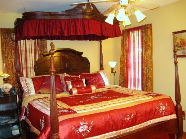 Alla's Historical Bed and Breakfast, Spa and Cabana : photo 1 de la chambre chambre lit king-size