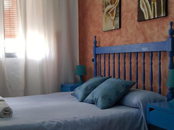 Giraldilla : photo 3 de la chambre chambre double avec salle de bains privative