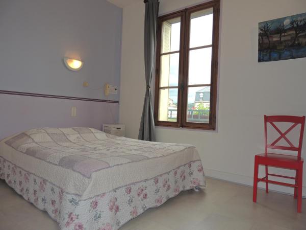 Hôtel du Commerce : photo 6 de la chambre chambre triple