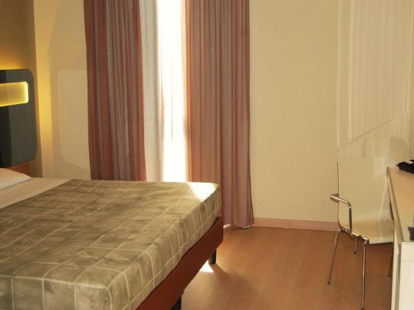 Idea Hotel Plus Savona : photo 2 de la chambre chambre double
