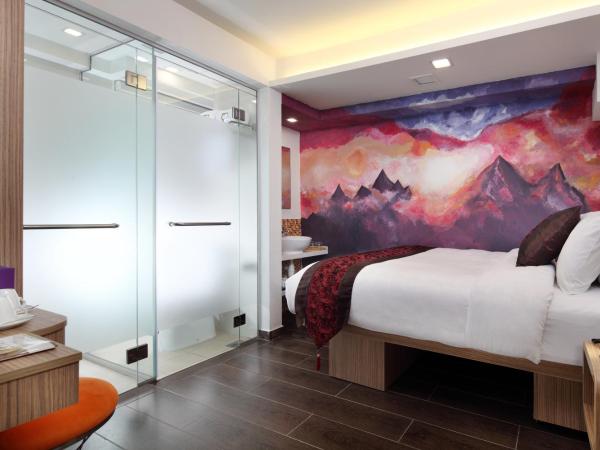 Hotel Clover The Arts : photo 4 de la chambre chambre studio lit queen-size