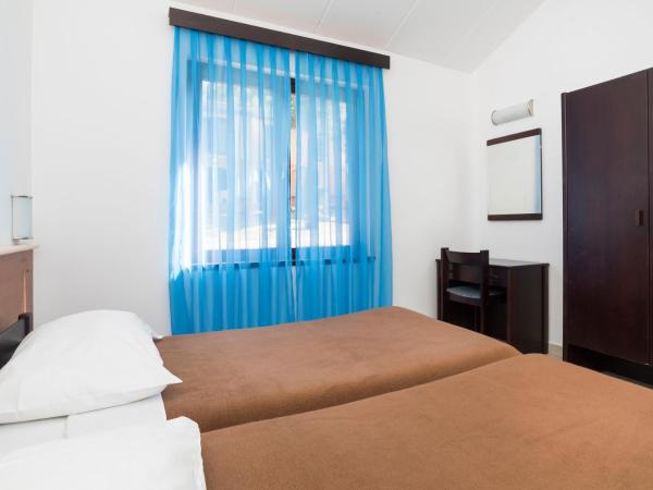 Apartments Kanegra Plava Laguna : photo 8 de la chambre appartement classique (4 + 2)