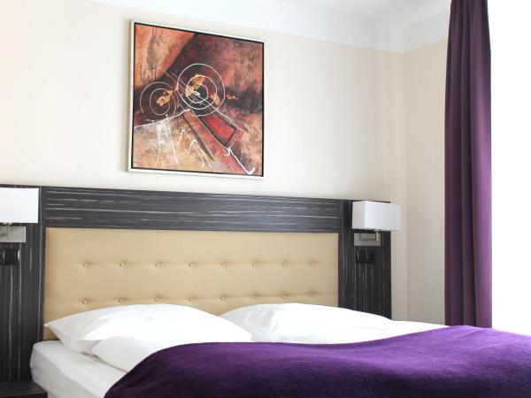 Hotel Famosa : photo 3 de la chambre chambre double ou lits jumeaux standard