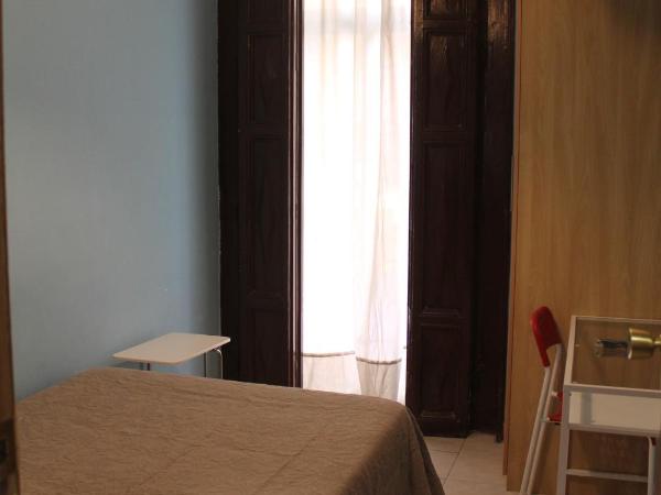 Hostal Abitum Madrid : photo 7 de la chambre chambre simple