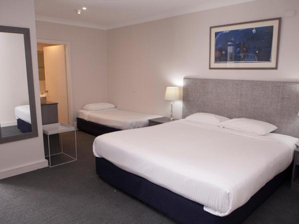 Savoy Double Bay Hotel : photo 2 de la chambre chambre familiale