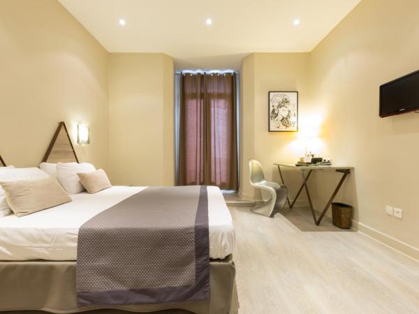 Hôtel Amirauté : photo 9 de la chambre chambre double - vue sur rue
