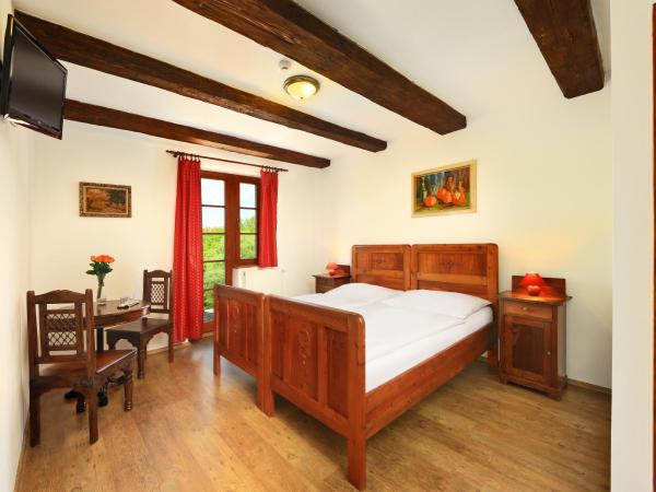 Penzion Prelat : photo 4 de la chambre chambre double ou lits jumeaux avec balcon