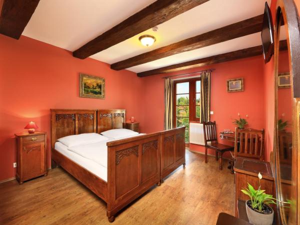 Penzion Prelat : photo 2 de la chambre chambre double ou lits jumeaux avec balcon