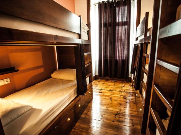 Home Lisbon Hostel : photo 7 de la chambre lit dans dortoir mixte de 6 lits