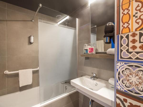 Generator Barcelona : photo 5 de la chambre chambre lit king-size deluxe avec terrasse