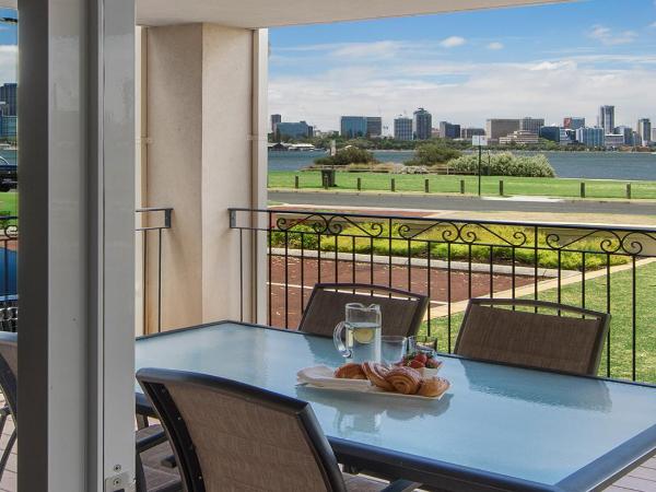 The Peninsula Riverside Serviced Apartments : photo 2 de la chambre one-bedroom esplanade suite with river view