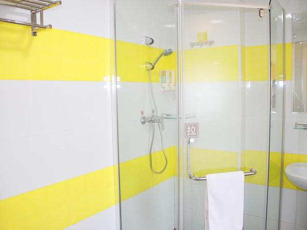 7Days Inn WuHan Road JiQing Street : photo 3 de la chambre citoyens chinois continentaux - offre spéciale chambre lits jumeaux