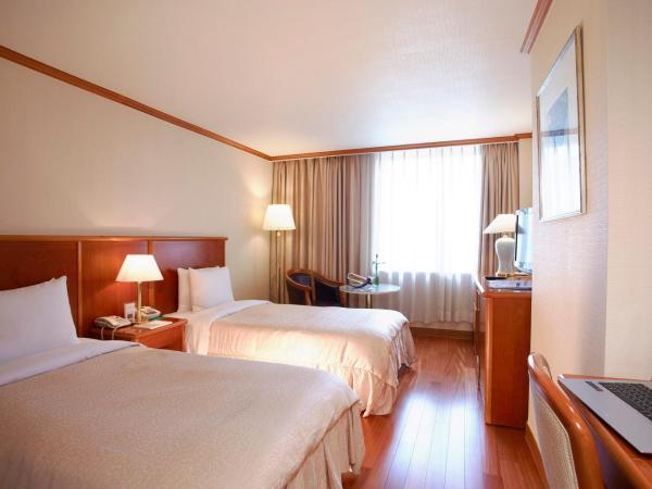 Sejong Hotel Seoul Myeongdong : photo 2 de la chambre chambre lits jumeaux standard avec baignoire