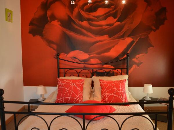 Le Clos de Saint Amour : photo 3 de la chambre chambre familiale cupidon