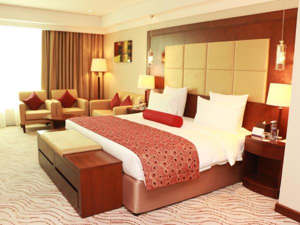 Park Regis Kris Kin Hotel : photo 1 de la chambre suite