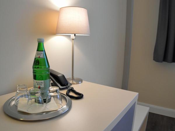 Hotel Jeta : photo 6 de la chambre chambre simple confort