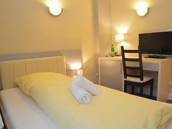 Hotel Jeta : photo 7 de la chambre chambre simple confort