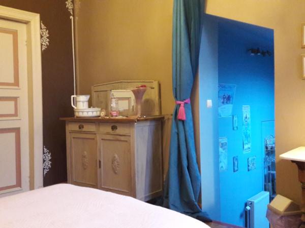 B&B Le Bonimenteur : photo 1 de la chambre art nouveau - chambre double avec baignoire
