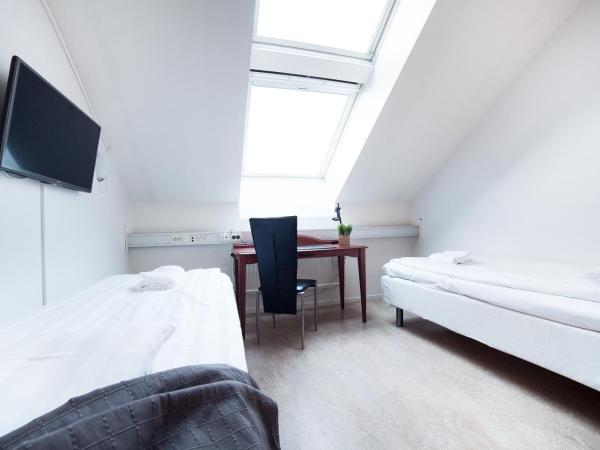 Pronova Hotell & Vandrarhem : photo 2 de la chambre chambre lits jumeaux standard avec salle de bains commune