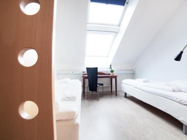 Pronova Hotell & Vandrarhem : photo 4 de la chambre chambre lits jumeaux standard avec salle de bains commune