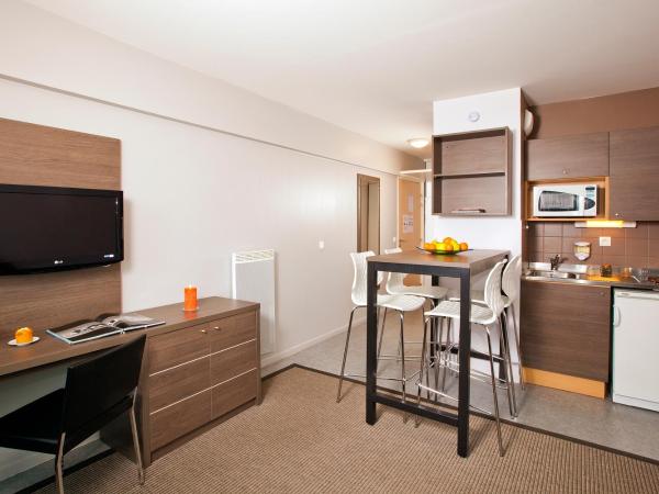 Séjours & Affaires Lille Europe : photo 1 de la chambre appartement 2 pièces - 3 ou 4 personnes