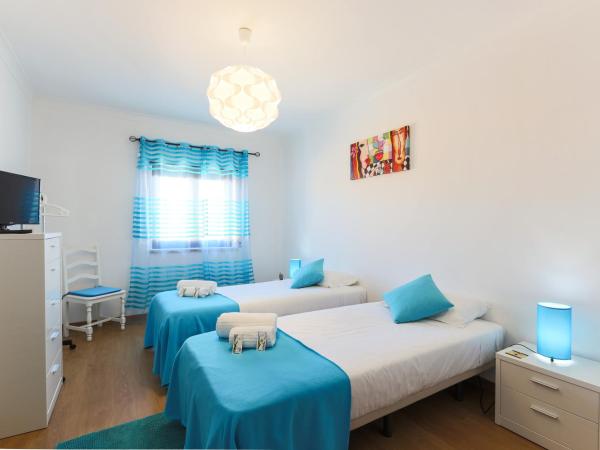 West Side Guesthouse : photo 1 de la chambre chambre lits jumeaux avec salle de bains privative