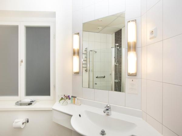 Elite Hotel Adlon : photo 9 de la chambre chambre familiale