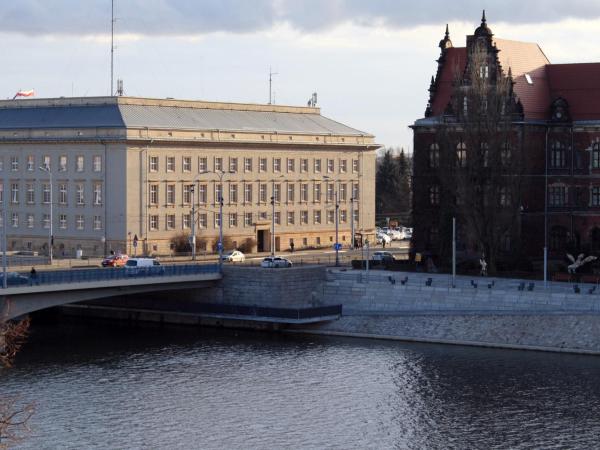 WenderEDU Business Center : photo 6 de la chambre chambre familiale avec vue sur rivière