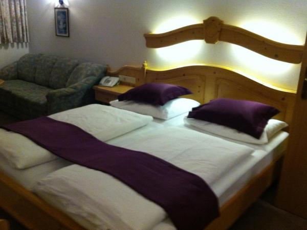 Hotel Gruberhof Innsbruck Igls B&B : photo 2 de la chambre chambre double