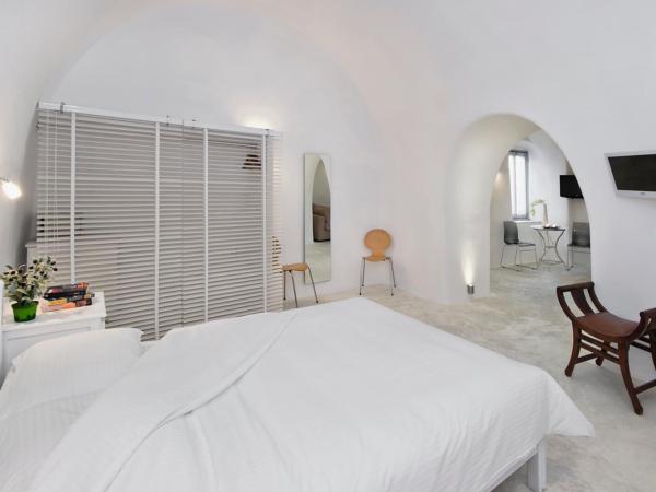 Hotel Thireas : photo 1 de la chambre suite cave familiale