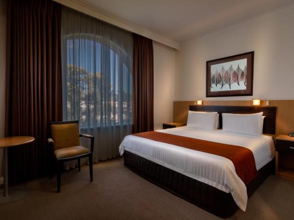 BEST WESTERN PLUS Travel Inn : photo 6 de la chambre chambre lit king-size deluxe