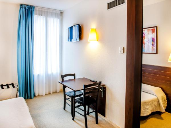 Appart'hôtel Saint Jean : photo 9 de la chambre chambre double ou lits jumeaux