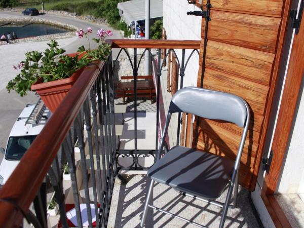 Villa Kula : photo 3 de la chambre chambre lits jumeaux avec balcon - vue sur mer