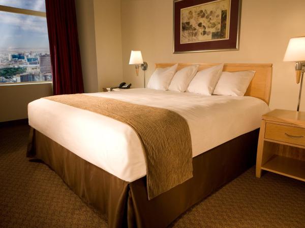 The STRAT Hotel, Casino & Tower : photo 7 de la chambre grande suite classique