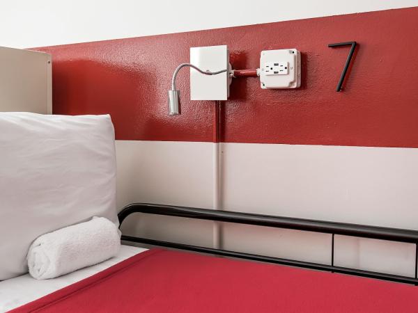 Chicago Getaway Hostel : photo 3 de la chambre lit dans dortoir de 10 lits