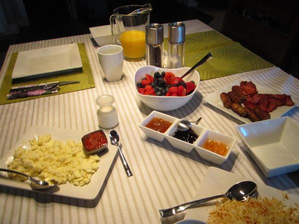 WineDownHere - Lic. 75806 : photo 2 de la chambre chambre lit queen-size deluxe