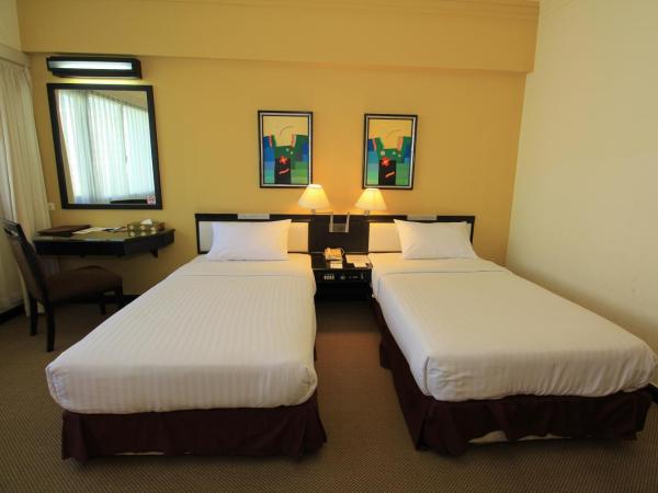 Chiang Mai Hill Hotel : photo 4 de la chambre chambre lits jumeaux supérieure