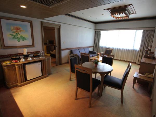 Chiang Mai Hill Hotel : photo 10 de la chambre suite présidentielle