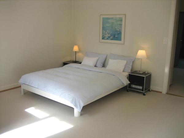 The Garden Guesthouse : photo 2 de la chambre chambre double avec balcon