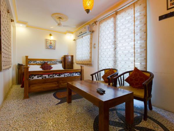 Yogis Guest House : photo 4 de la chambre chambre double deluxe