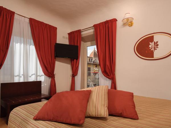 Hotel Cardinal of Florence - recommended for ages 25 to 55 : photo 1 de la chambre chambre double deluxe avec balcon