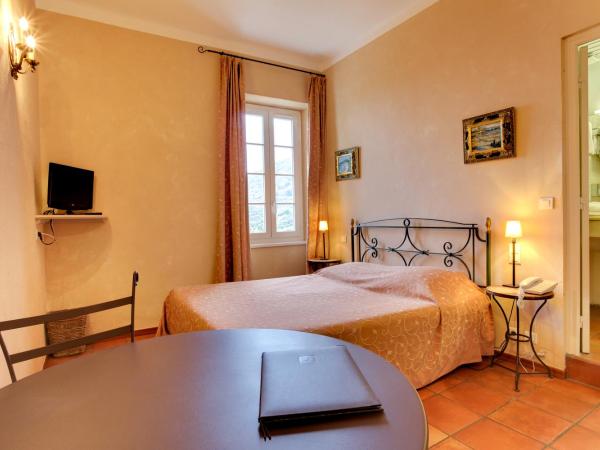 Hôtel de la Corniche : photo 3 de la chambre chambre double confort