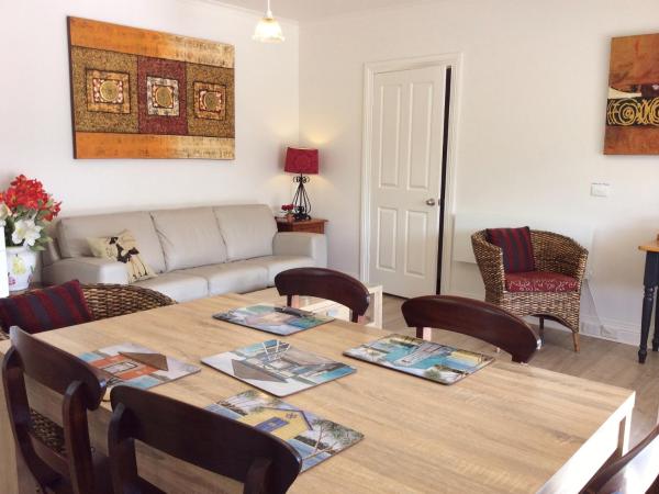 Kurrajong House : photo 7 de la chambre cottage rose - vue sur jardin